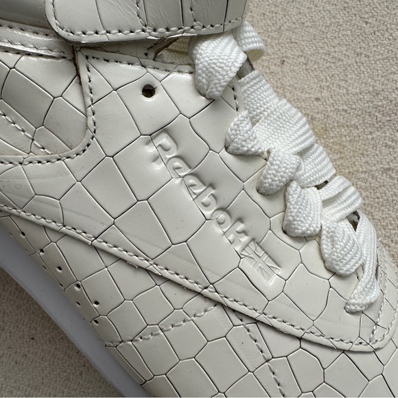 Reebok - Freestyle Sneakers as seen on Gigi Hadid - Picture 9 of 11